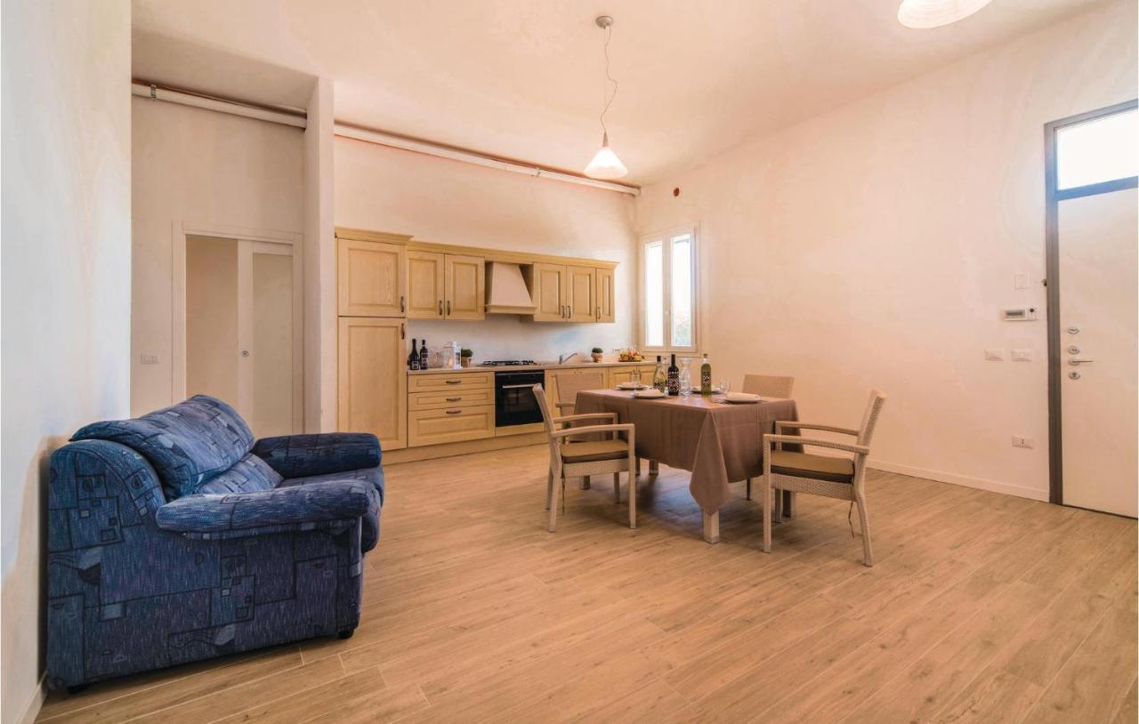 Amazing Apartment In Valnogaredo Pd With 3 Bedrooms, Wifi And Outdoor Swimming Pool Boccon Bagian luar foto