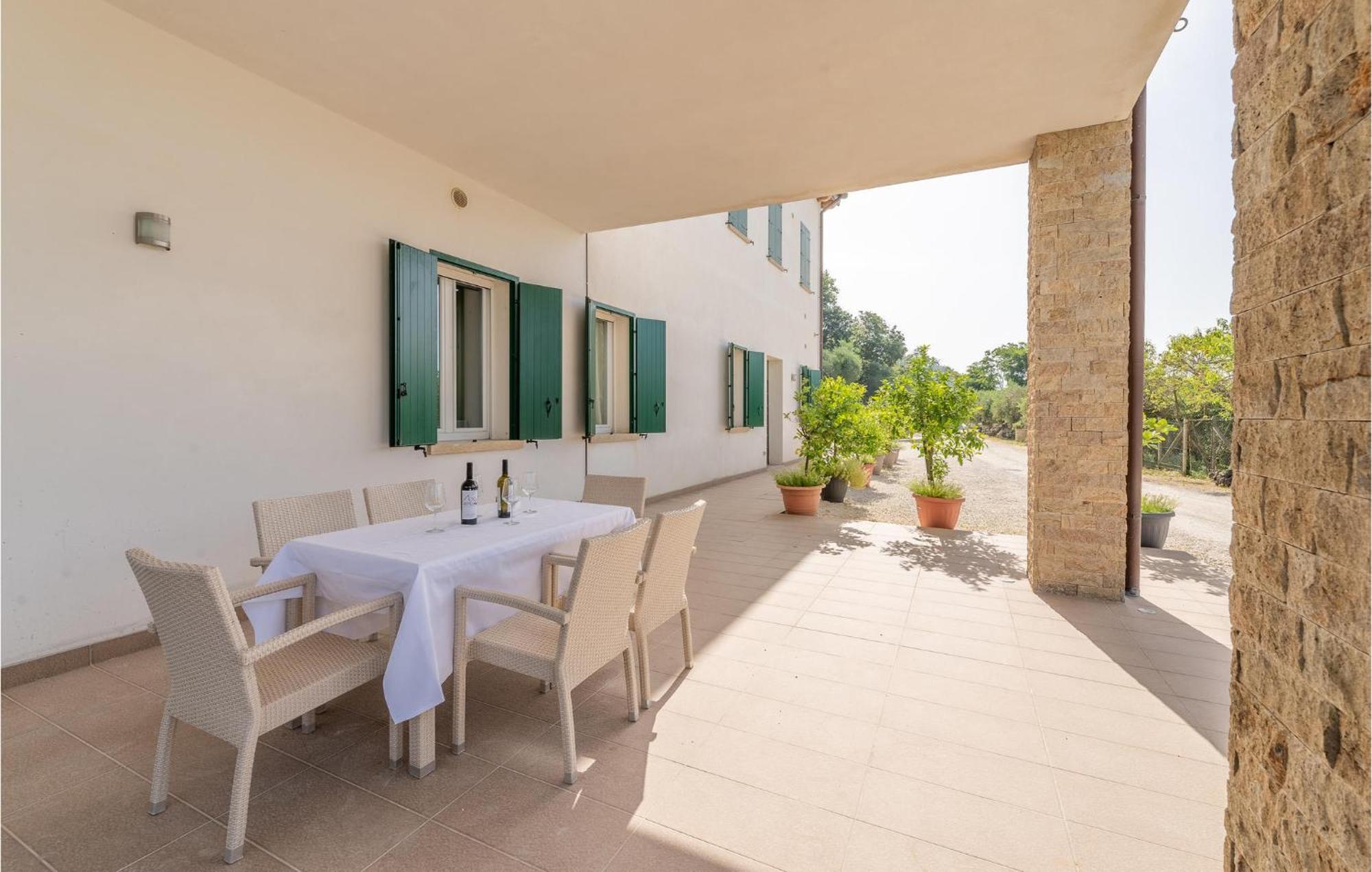 Amazing Apartment In Valnogaredo Pd With 3 Bedrooms, Wifi And Outdoor Swimming Pool Boccon Bagian luar foto